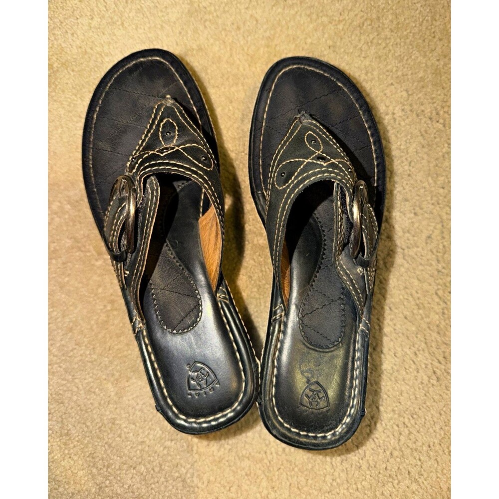 Ariat womans Black Leather Thong Sandals Buckle Stitched US 10 b platform shoe